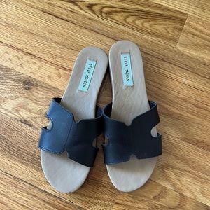 Size 8.5 Steve Madden sandals